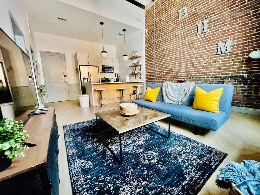 Trendy Condo! Close To Everthing Downtown Бирмингем Экстерьер фото